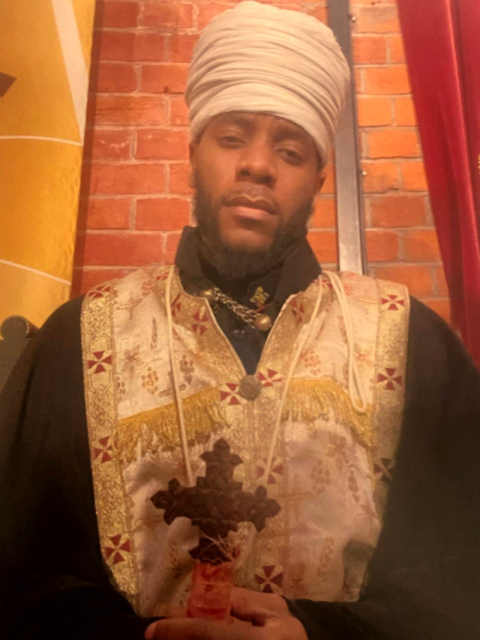  Kesis Made Tsion Small